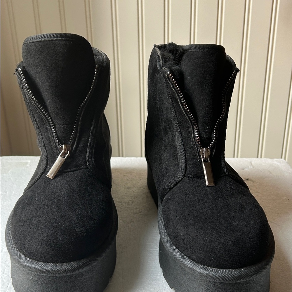 Rouge Helium Platform Black Suede Ankle Boots ZipUp front faux fur lined size 8 - Picture 10 of 17
